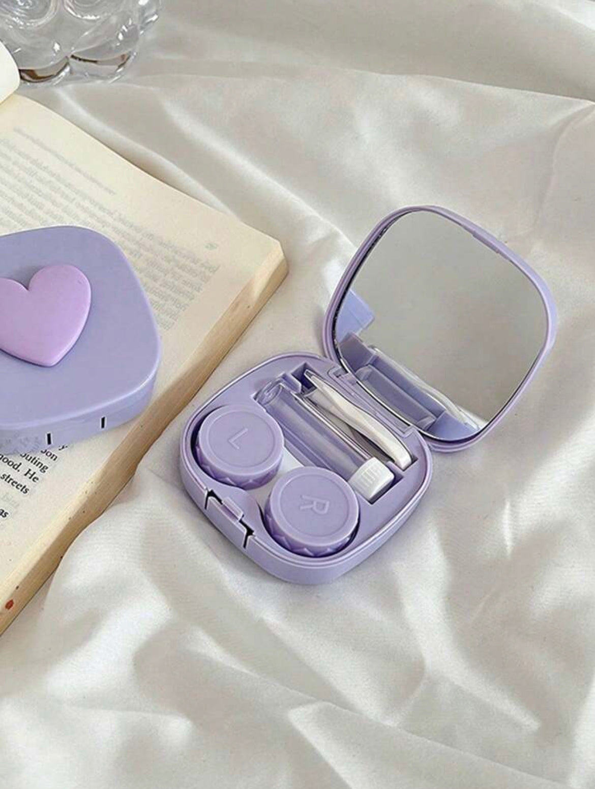 Heart lens case purple